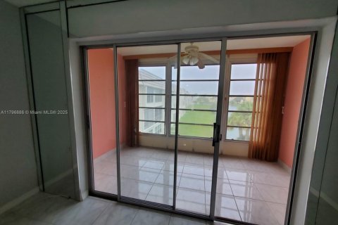 Copropriété à vendre à Sunrise, Floride: 2 chambres, 78.97 m2 № 1864148 - photo 8