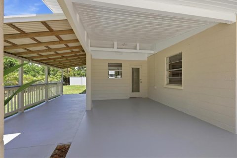 Villa ou maison à vendre à Venice, Floride: 2 chambres, 83.72 m2 № 2304339 - photo 3