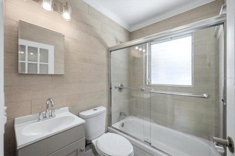 Villa ou maison à vendre à Venice, Floride: 2 chambres, 83.72 m2 № 2304339 - photo 17