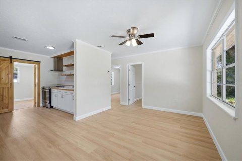Villa ou maison à vendre à Venice, Floride: 2 chambres, 83.72 m2 № 2304339 - photo 9