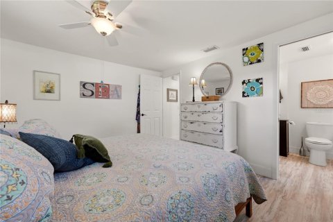 House in Venice, Florida 3 bedrooms, 140.1 sq.m. № 2152019 - photo 22