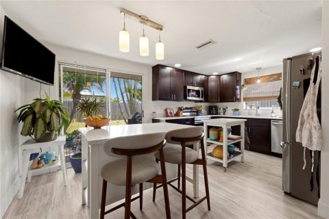 House in Venice, Florida 3 bedrooms, 140.1 sq.m. № 2152019 - photo 13