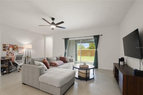 Adosado en venta en Davenport, Florida, 3 dormitorios, 156.91 m2 № 1813561 - foto 12