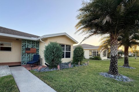 Condominio en Delray Beach, Florida, 2 dormitorios  № 2173724