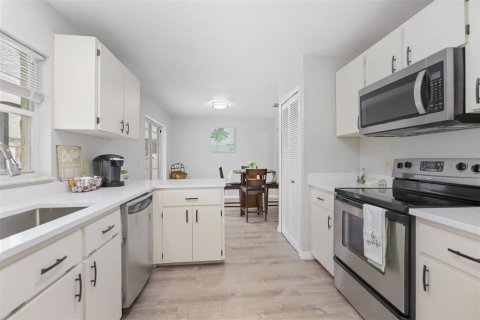 Casa en venta en Deltona, Florida, 3 dormitorios, 124.21 m2 № 2383890 - foto 8