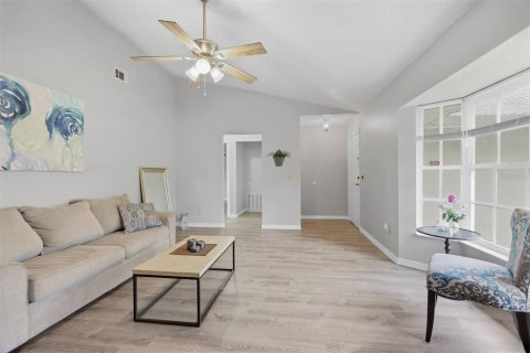 Casa en venta en Deltona, Florida, 3 dormitorios, 124.21 m2 № 2383890 - foto 5