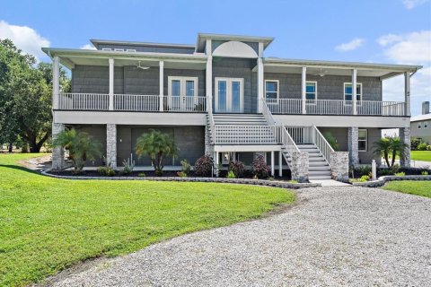 House in Terra Ceia, Florida 4 bedrooms, 400.22 sq.m. № 2396305 - photo 4