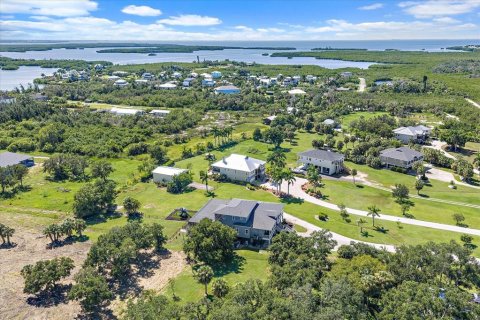House in Terra Ceia, Florida 4 bedrooms, 400.22 sq.m. № 2396305 - photo 28
