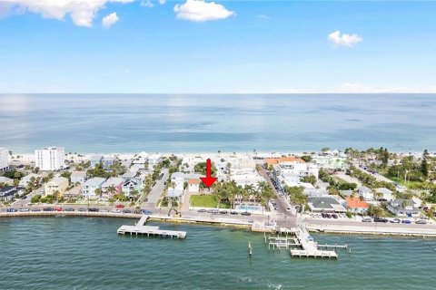 Casa en venta en Saint Pete Beach, Florida, 1 dormitorio, 59.83 m2 № 2093848 - foto 4