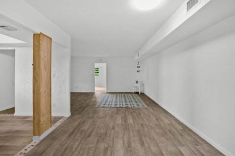 Condominio en venta en St. Lucie, Florida, 2 dormitorios, 112.23 m2 № 2185054 - foto 5