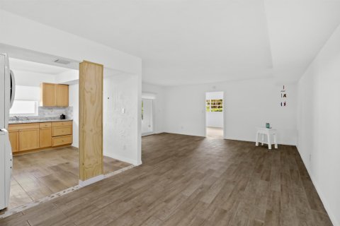 Condominio en venta en St. Lucie, Florida, 2 dormitorios, 112.23 m2 № 2185054 - foto 11