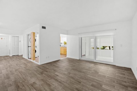 Condominio en venta en St. Lucie, Florida, 2 dormitorios, 112.23 m2 № 2185054 - foto 17