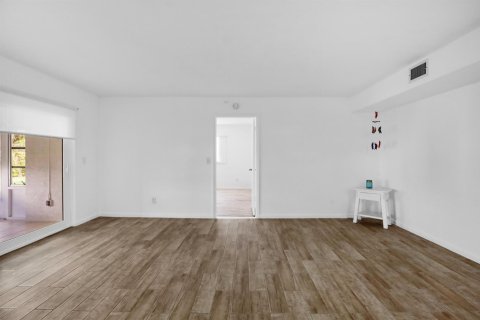 Condominio en venta en St. Lucie, Florida, 2 dormitorios, 112.23 m2 № 2185054 - foto 16
