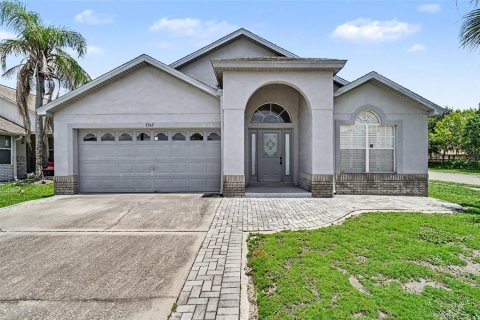 House in Orlando, Florida 4 bedrooms, 164.53 sq.m. № 2204703