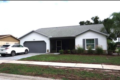 House in Riverview, Florida 2 bedrooms, 129.88 sq.m. № 2219835