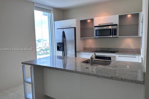Condominio en venta en Miami, Florida, 53.88 m2 № 1965739 - foto 2