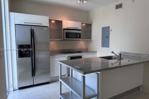 Condominio en venta en Miami, Florida, 53.88 m2 № 1965739 - foto 4