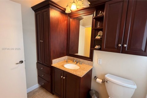 House in Miami, Florida 3 bedrooms, 136.57 sq.m. № 2043989 - photo 7