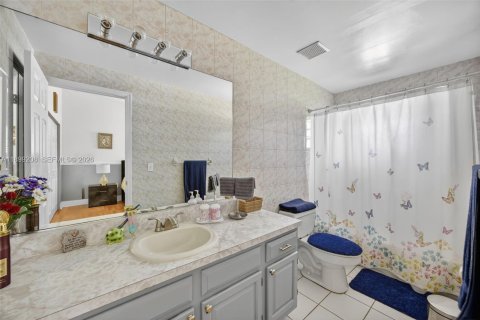 Купить виллу или дом в Хомстед, Флорида 4 спальни, 228.73м2, № 2080017 - фото 30