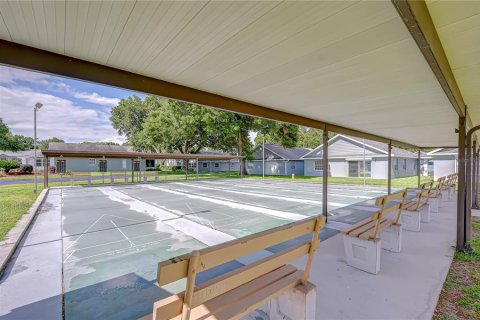 Condo in Zephyrhills, Florida, 2 bedrooms № 2098033 - photo 28
