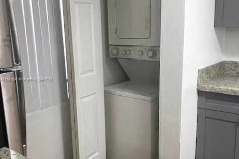 Купить кондоминиум в Санрайз, Флорида 1 спальня, 70.05м2, № 1709558 - фото 14