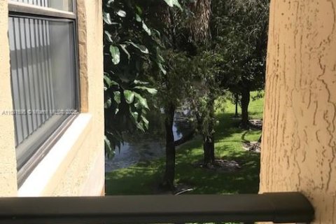 Купить кондоминиум в Санрайз, Флорида 1 спальня, 70.05м2, № 1709558 - фото 17