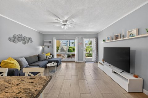 Condominio en venta en Pompano Beach, Florida, 1 dormitorio, 61.59 m2 № 2180420 - foto 8