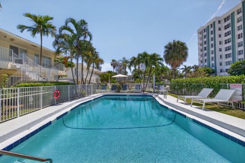 Condominio en venta en Pompano Beach, Florida, 1 dormitorio, 61.59 m2 № 2180420 - foto 23