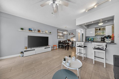 Condominio en venta en Pompano Beach, Florida, 1 dormitorio, 61.59 m2 № 2180420 - foto 4