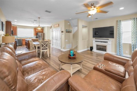 Touwnhouse à vendre à Tarpon Springs, Floride: 3 chambres, 214.05 m2 № 2149725 - photo 6