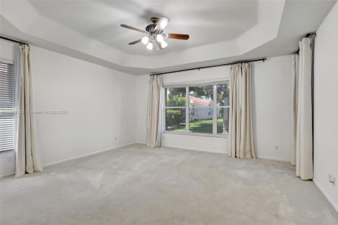 House in Boynton Beach, Florida 3 bedrooms, 219.53 sq.m. № 1750352 - photo 30