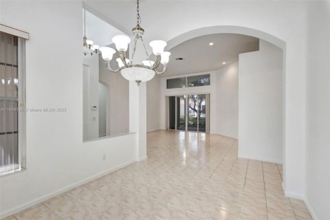 House in Boynton Beach, Florida 3 bedrooms, 219.53 sq.m. № 1750352 - photo 29