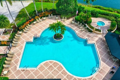 House in Boynton Beach, Florida 3 bedrooms, 219.53 sq.m. № 1750352 - photo 26