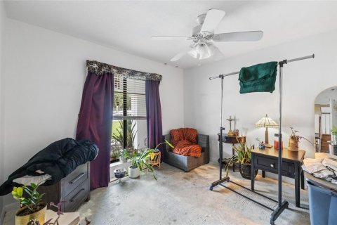 House in Temple Terrace, Florida 4 bedrooms, 217.76 sq.m. № 2356161 - photo 20