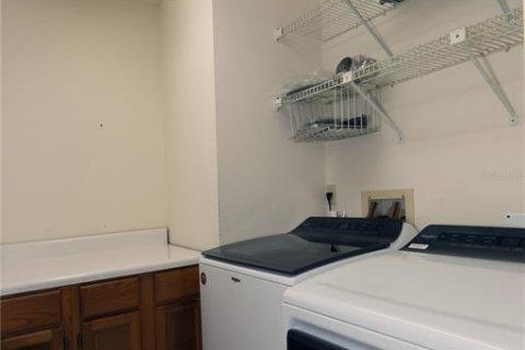 House in Sarasota, Florida 2 bedrooms, 112.69 sq.m. № 1820607 - photo 30