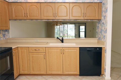 House in Sarasota, Florida 2 bedrooms, 112.69 sq.m. № 1820607 - photo 15