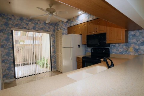 House in Sarasota, Florida 2 bedrooms, 112.69 sq.m. № 1820607 - photo 16