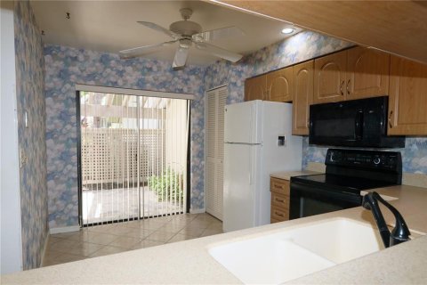 House in Sarasota, Florida 2 bedrooms, 112.69 sq.m. № 1820607 - photo 17