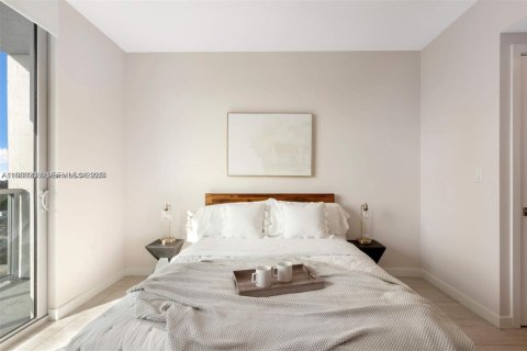 Condo in Miami, Florida, 1 bedroom № 2035064 - photo 27