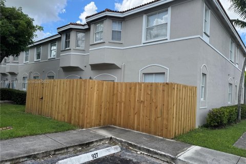 Condo in Homestead, Florida, 3 bedrooms № 1924588 - photo 3