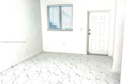 Condo in Homestead, Florida, 3 bedrooms № 1924588 - photo 6