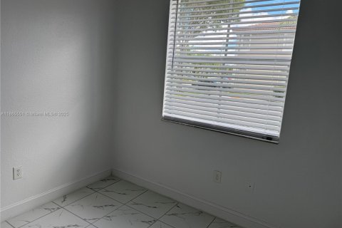Condo in Homestead, Florida, 3 bedrooms № 1924588 - photo 22