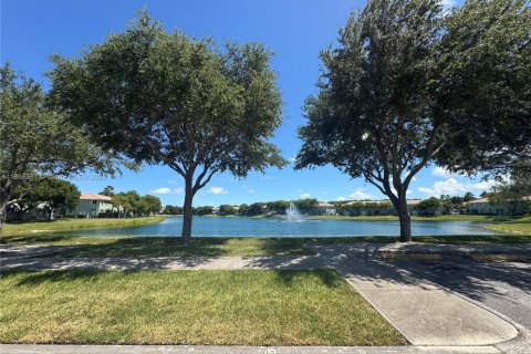 Condo in Homestead, Florida, 3 bedrooms № 1924588 - photo 25