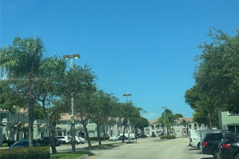 Condo in Homestead, Florida, 3 bedrooms № 1924588 - photo 27