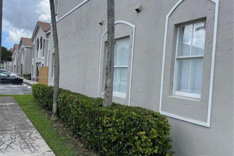 Condo in Homestead, Florida, 3 bedrooms № 1924588 - photo 2