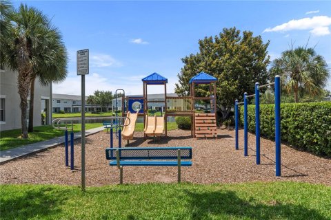 Townhouse in Orlando, Florida 2 bedrooms, 91.69 sq.m. № 1744603 - photo 26