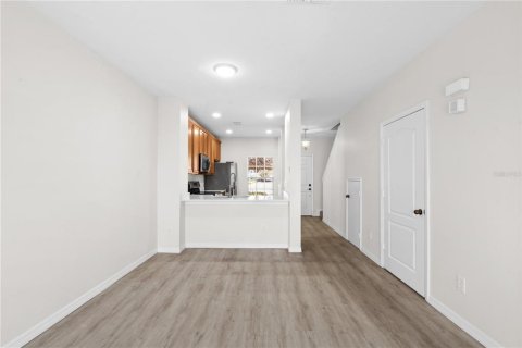 Townhouse in Orlando, Florida 2 bedrooms, 91.69 sq.m. № 1744603 - photo 9