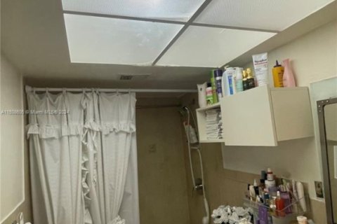 Condominio en venta en North Miami, Florida, 2 dormitorios, 116.13 m2 № 1985473 - foto 10