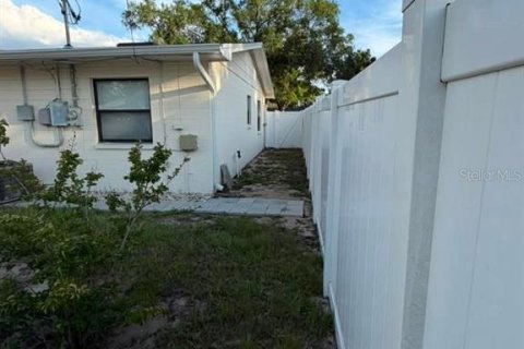 Casa en venta en Brandon, Florida, 4 dormitorios, 143.35 m2 № 2095691 - foto 9