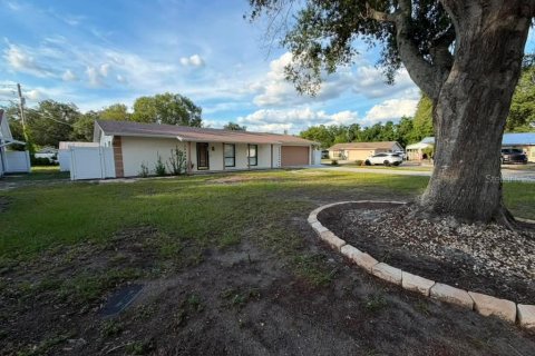 Casa en venta en Brandon, Florida, 4 dormitorios, 143.35 m2 № 2095691 - foto 2
